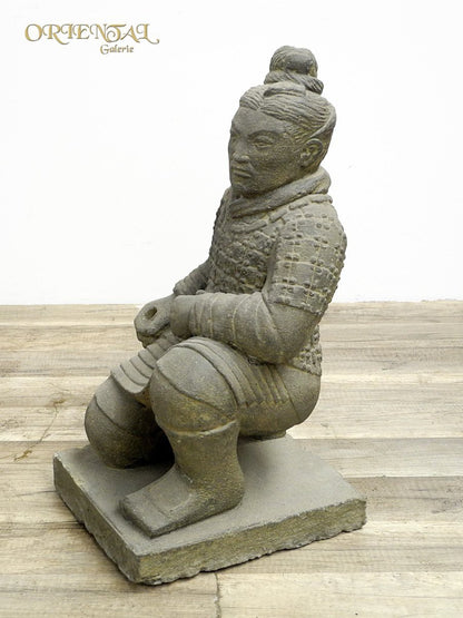 Chinesischer Krieger Figur Gartenfigur Dekofigur Tempelkrieger Schwertkämpfer Steinguss Stein 50cm