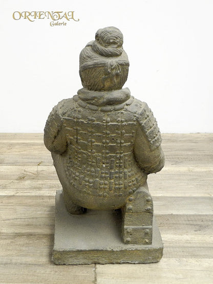 Chinesischer Krieger Figur Gartenfigur Dekofigur Tempelkrieger Schwertkämpfer Steinguss Stein 50cm