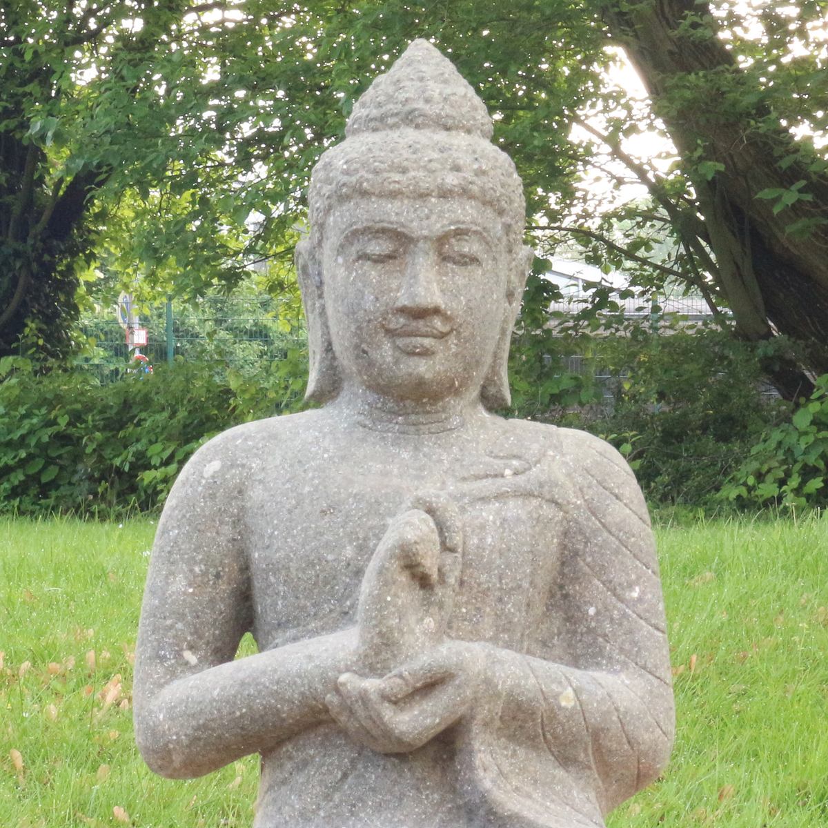Steinbuddha Gartendeko Buddha aus Stein Figur Massiv