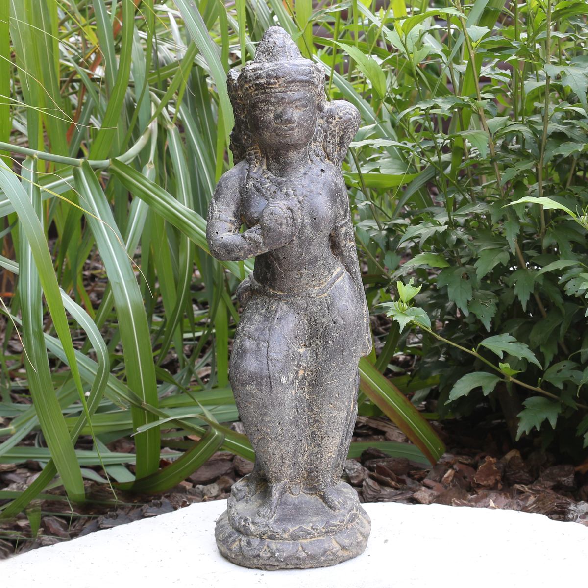 Sri Dewi Skulptur Stein Lavasand Indonesien Bali Gott Hinduismus Steinfigur Deko 42 cm