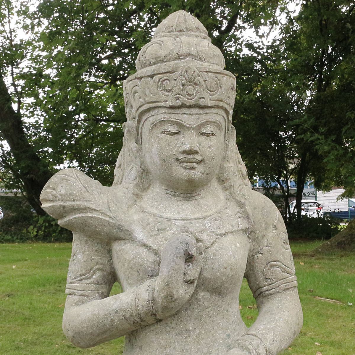 Dewi Tara Stein Figur Statue Gartenfigur Steinfigur Dekofigur Gartendeko sitzend Massiv aus Greenstone 100 cm