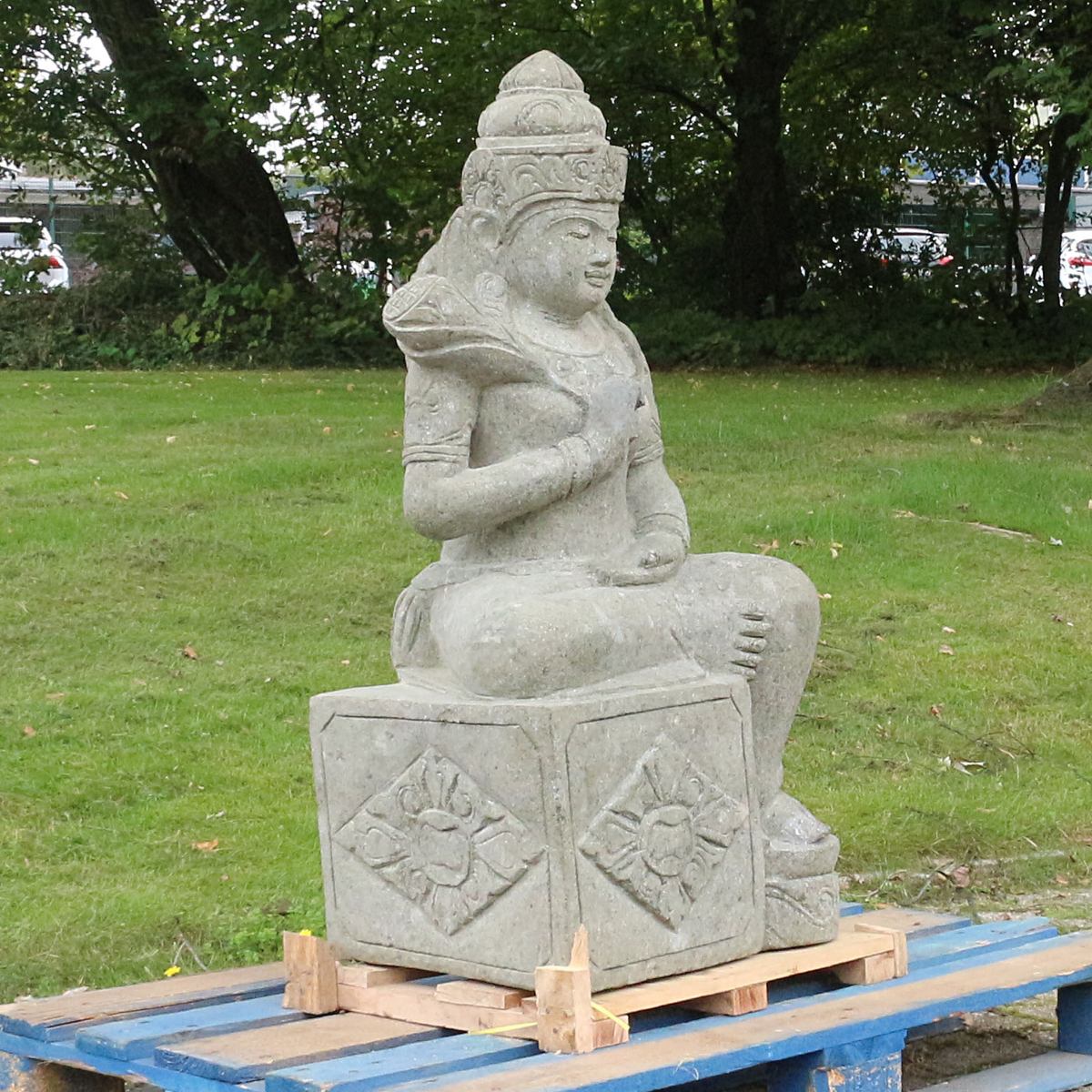 Dewi Tara Stein Figur Statue Gartenfigur Steinfigur Dekofigur Gartendeko sitzend Massiv aus Greenstone 100 cm