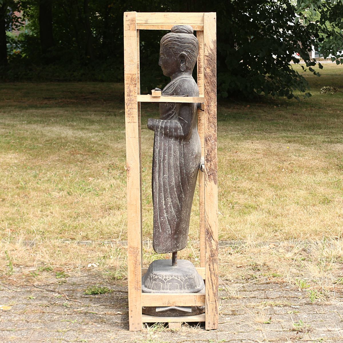 Buddha Thorso Statue Figur Skulptur Asien Indonesien Deko Steinguss Lavastein Gartenfigur auf Eisen 132 cm