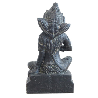 Sri Dewi Skulptur Stein Lavasand Indonesien Bali Gott Hinduismus Steinfigur Stein Figur Frostfest für innen oder außen sitzend 35 cm