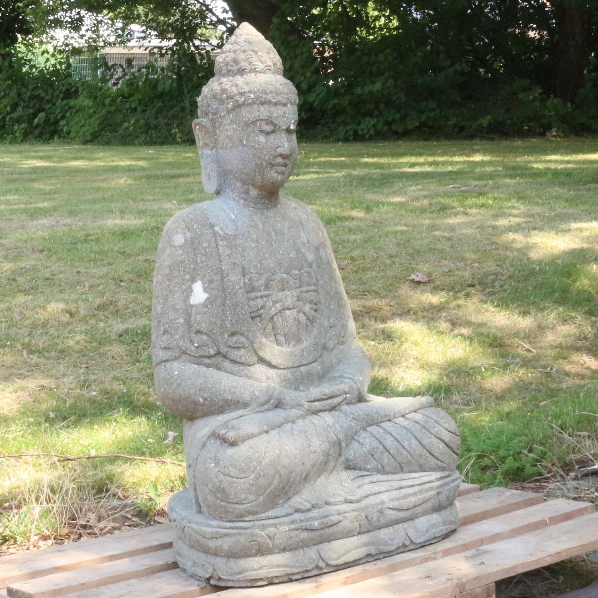 Buddha Stein Figur Statue Gartenfigur Steinfigur Dekofigur Gartendeko sitzend Massiv aus Greenstone Majapahit 100 cm
