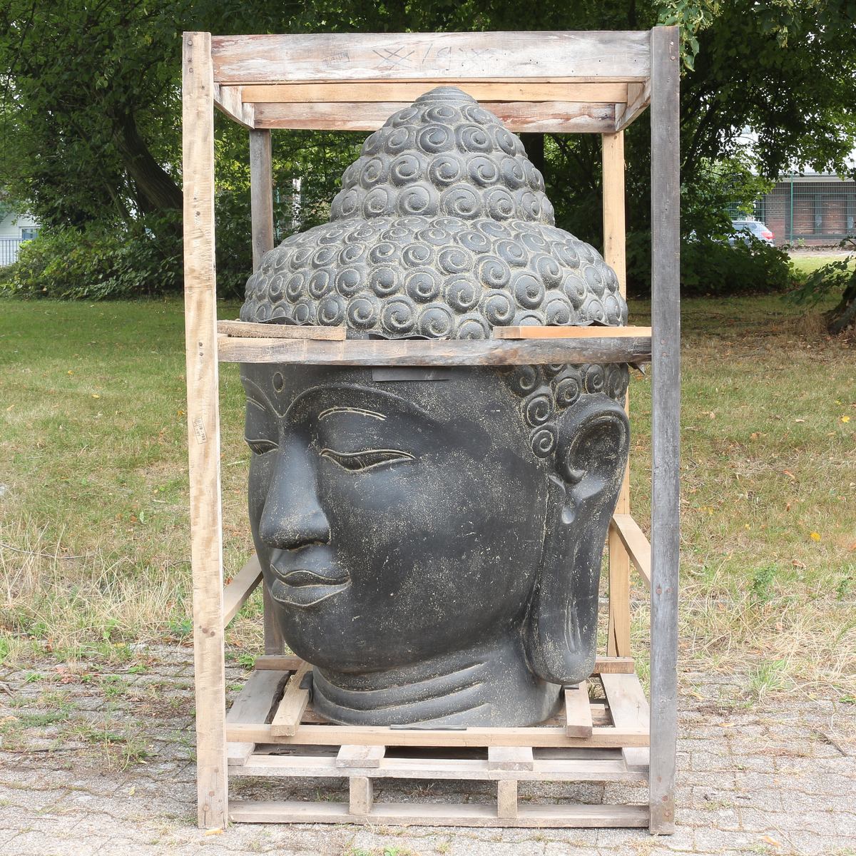 XXL Buddha Kopf Wasserspiel aus Lavasteinguss große Gartenfigur mit Wasserauslauf frostfeste Buddha-Figur 150 cm