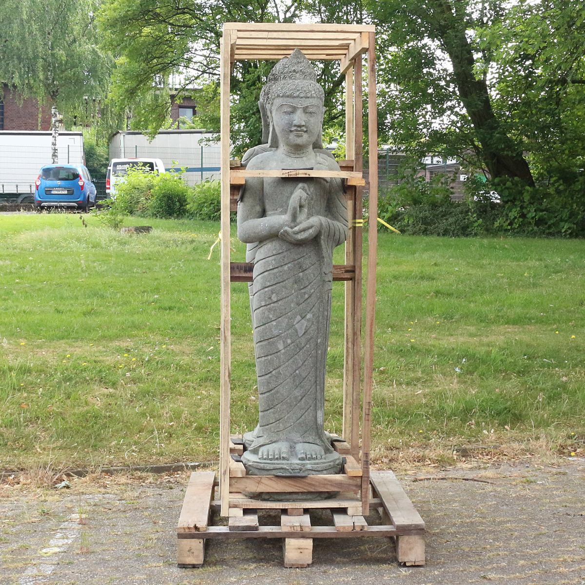 Buddha Steinfigur Deko aus Stein für den Garten frostsicher wetterfest groß Steinbuddha