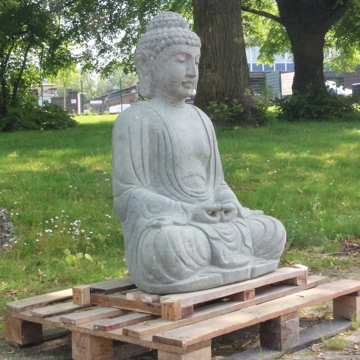 Buddha Steinfigur Deko aus Stein für den Garten frostsicher wetterfest groß Steinbuddha
