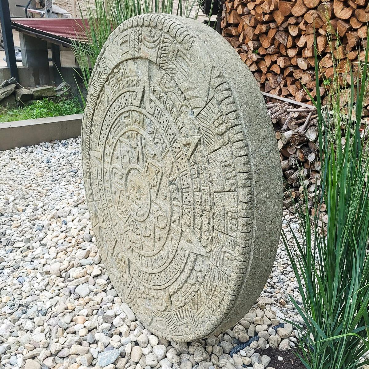 Majakalender, Maya Steinscheibe, antike Dekoration, Maya-Kultur, Steinskulptur, Gartenkunst, Wanddekoration, historische Kunst, 120 cm
