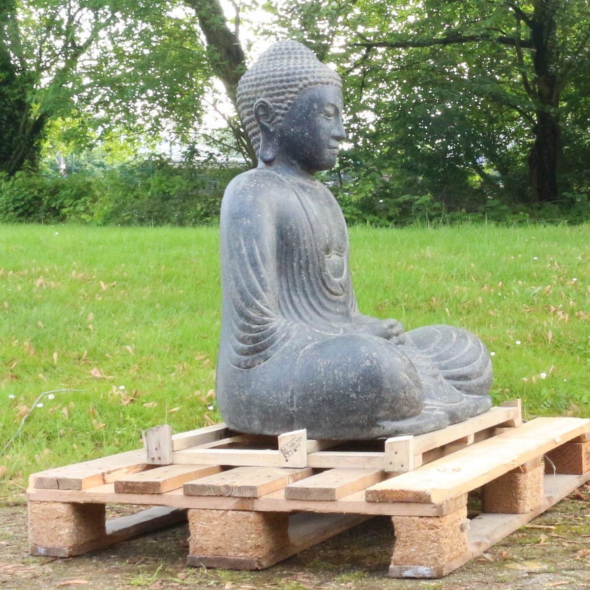 Buddha Steinbuddha für den Garten Wetterfest Frostsicher Japan